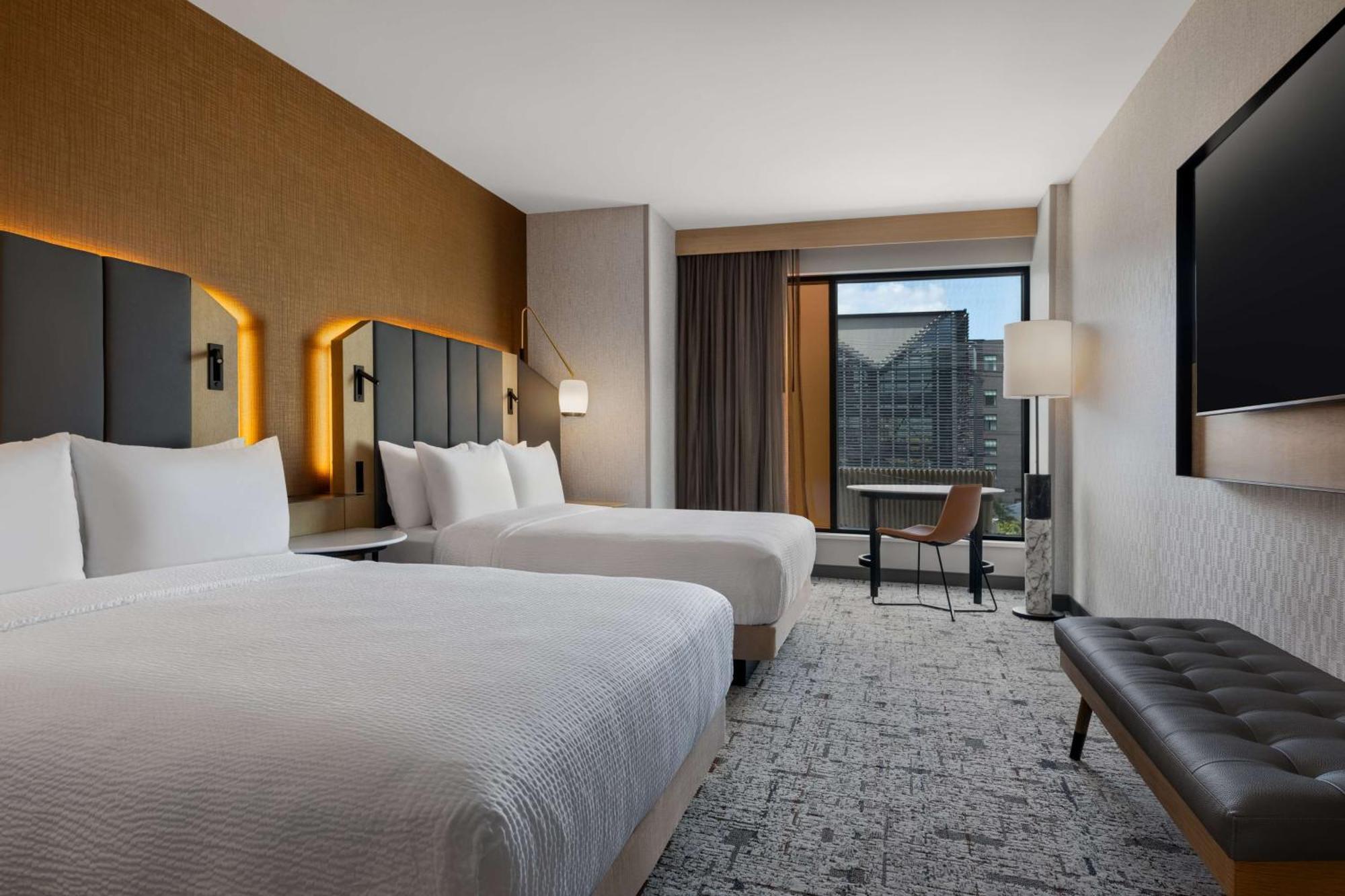 Tempo By Hilton Louisville Downtown Nulu Esterno foto
