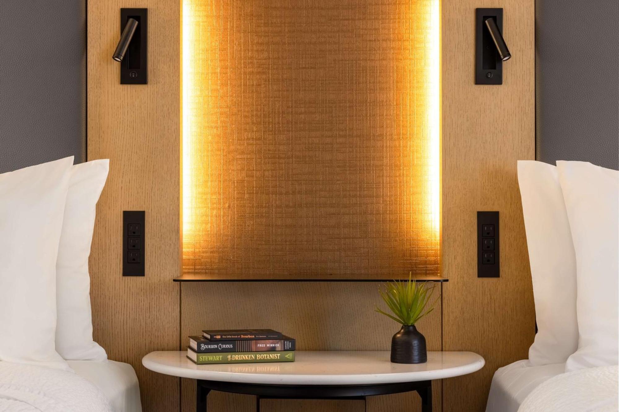 Tempo By Hilton Louisville Downtown Nulu Esterno foto