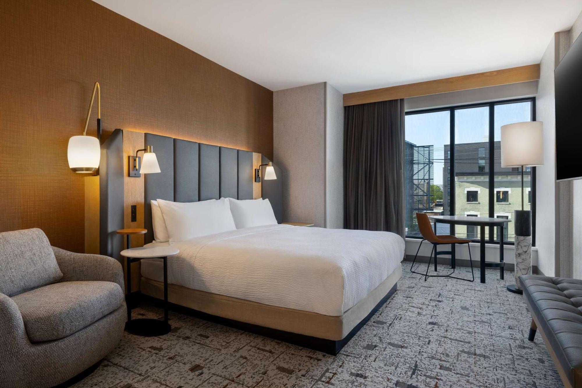 Tempo By Hilton Louisville Downtown Nulu Esterno foto